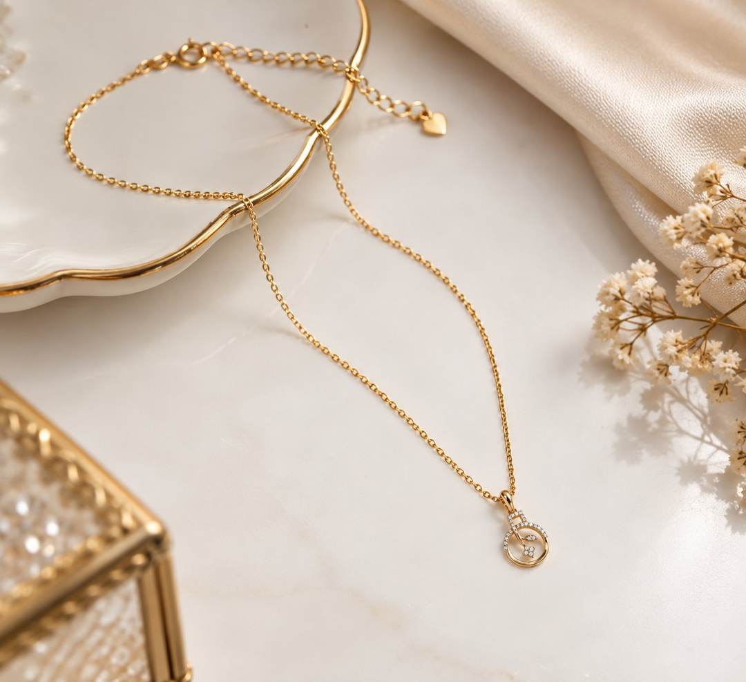 Aaliya Palm Diamond Pendant