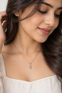Maitha Jasmine Diamond Pendant
