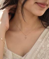 Rawan Wave Diamond Pendant