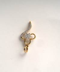 Rawan Wave Diamond Pendant