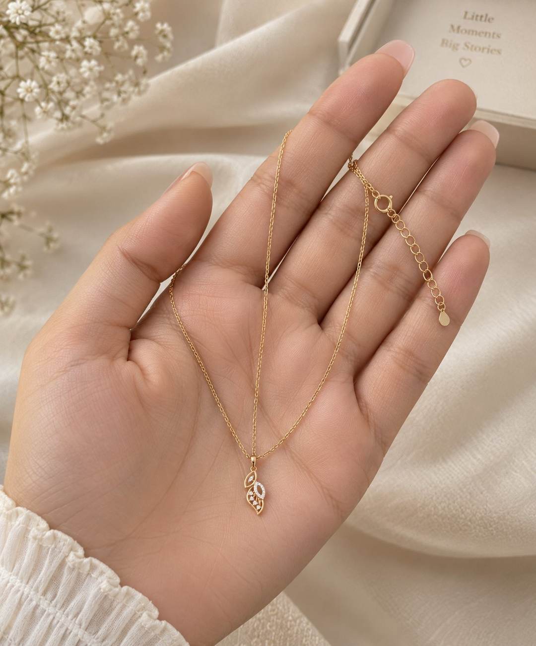 Shaikha Arch Diamond Pendant