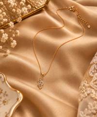Shaikha Arch Diamond Pendant
